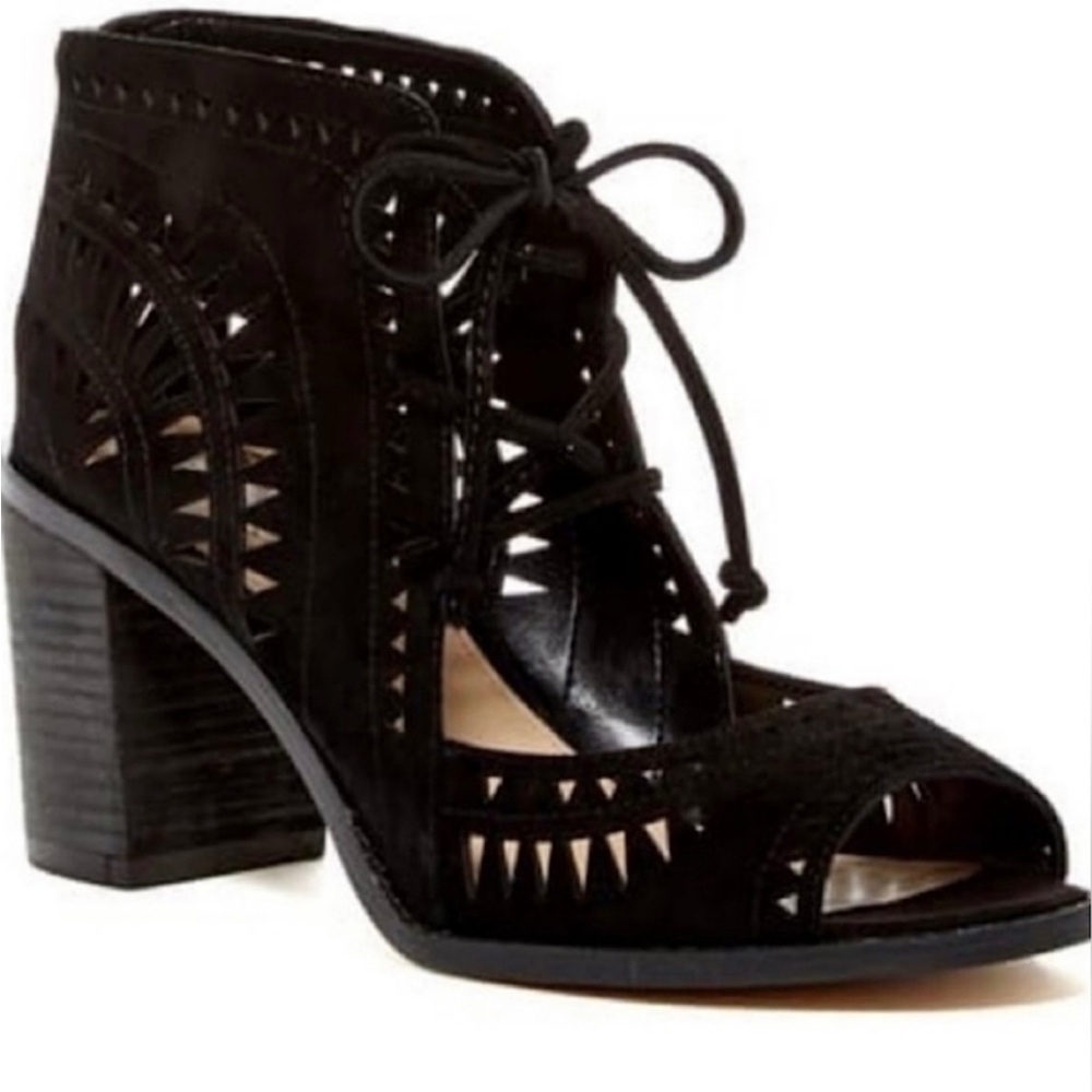 Vince Camuto Tarita strappy heels